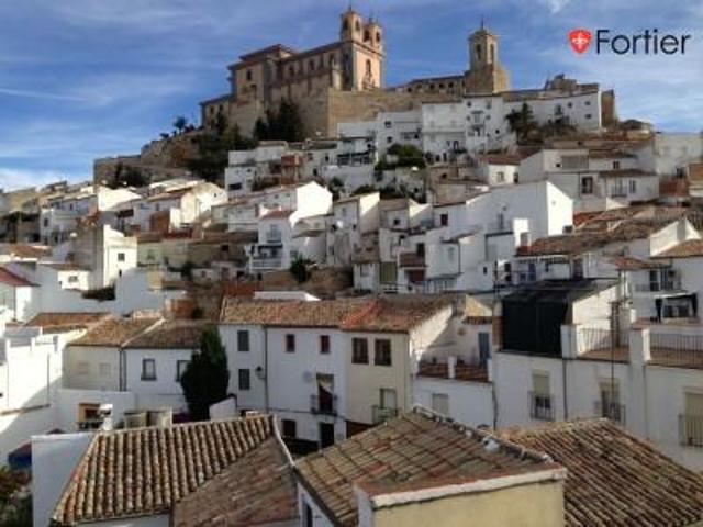 Piso en venta en Martos, Centro - Fuente Nueva photo 0