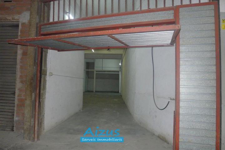 Local comercial en venta en Ripollet, Ramblas photo 0