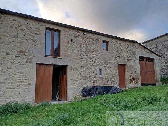 Casa en venta en Sarria photo 0