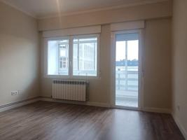 Piso en venta en Lugo, Calle Orense photo 0