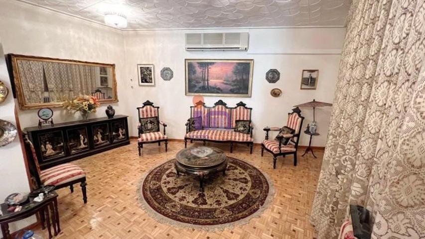 Piso en venta en Valdepeñas, Centro photo 0