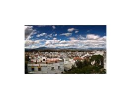 Apartamento en venta en Coín photo 0