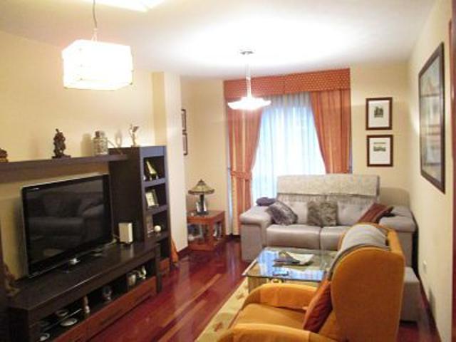 Piso en venta en Lugo, Norte photo 0