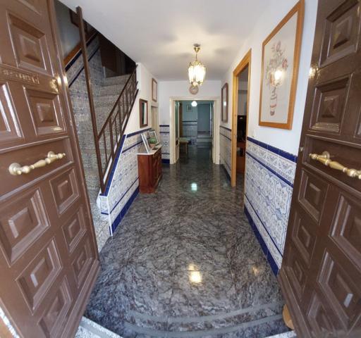 Casa en venta en Quesada, Pueblo - Casco urbano photo 0