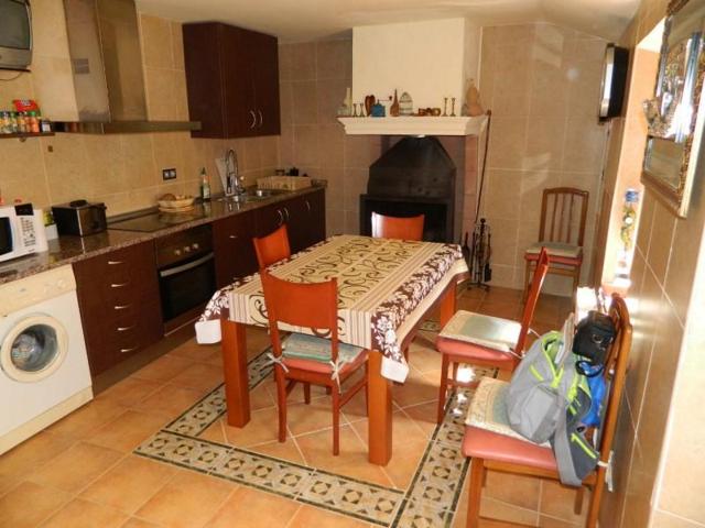 Casa en venta en Barrax, BARRAX photo 0