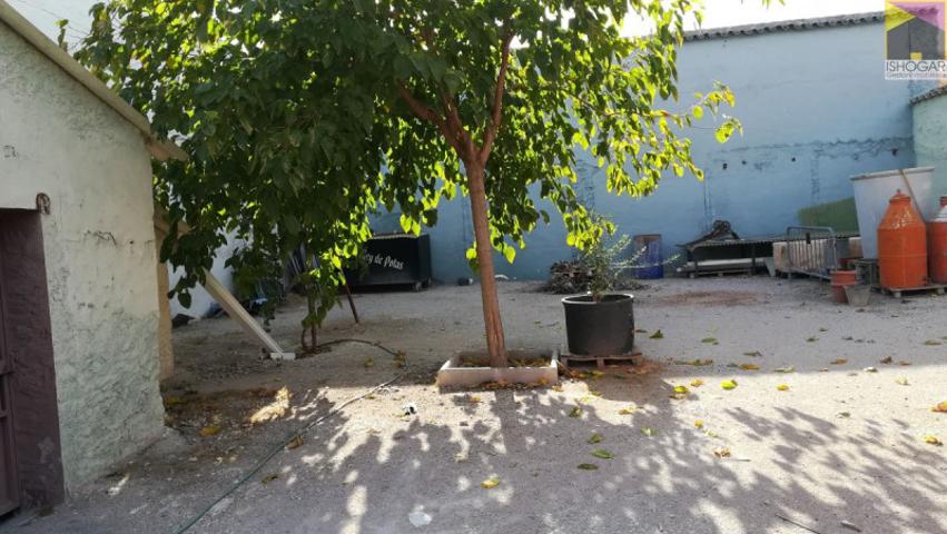 Terreno en venta en Valdepeñas, Hospital photo 0