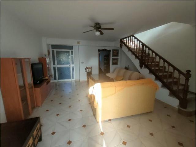 Casa en venta en Morón de la Frontera photo 0