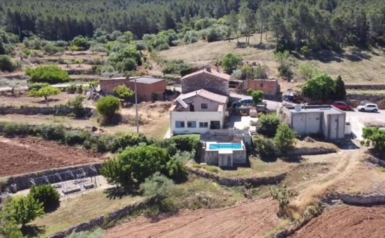 Chalet en venta en Atzeneta del Maestrat, Atzeneta Del Maestrat photo 0