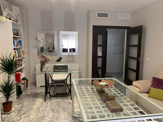 Apartamento en venta en Badajoz photo 0