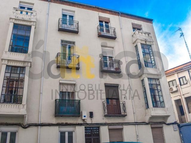 Piso en venta en Valladolid photo 0