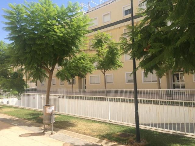 Apartamento en venta en Badajoz, Jardines del Guadiana photo 0
