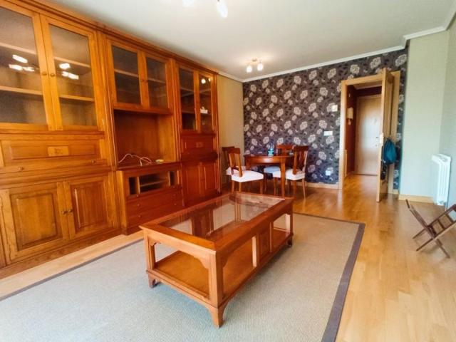 Piso en venta en Cistérniga, Cisterniga photo 0