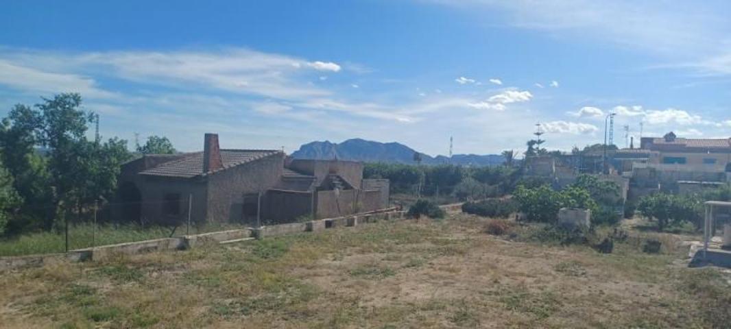 Casa con terreno en venta en Albatera, El Moco photo 0