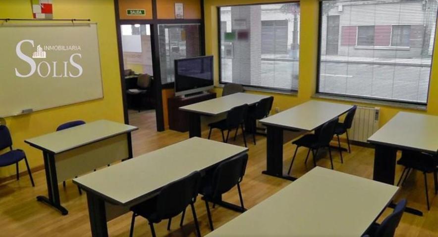 Local comercial en venta en Oviedo, Santo Domingo photo 0