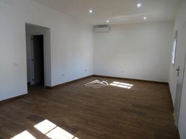 Adosada en venta en Pilas, Pilas photo 0