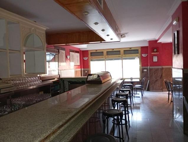 Local comercial en venta en Badajoz, Pardaleras photo 0