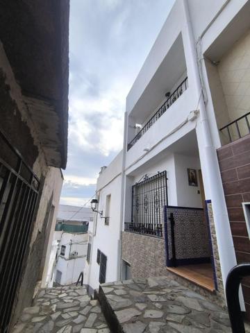 Casas de pueblo en venta en Gualchos, Castillo photo 0