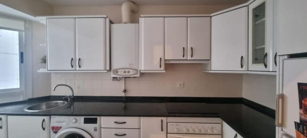 Piso en venta en Oviedo, General Elorza photo 0