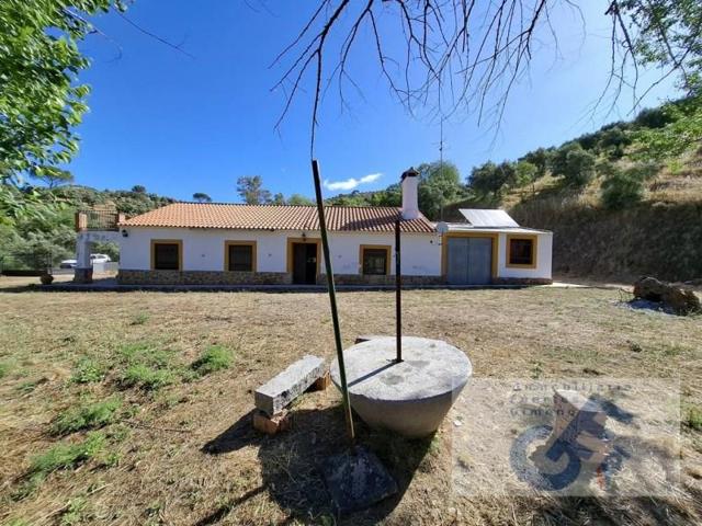 Chalet en venta en Pozoblanco photo 0