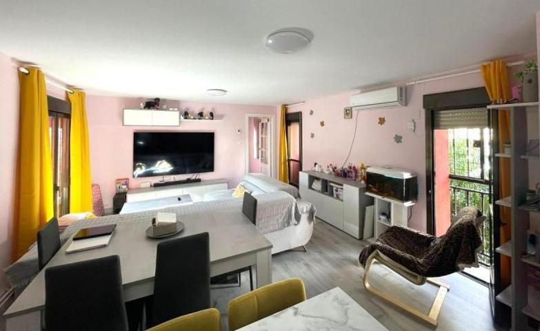 Casa en venta en Plasencia, Centro photo 0