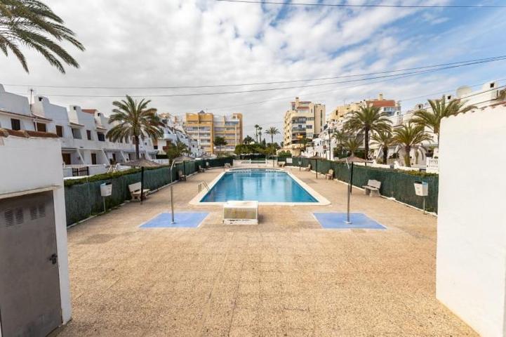 Apartamento en venta en Torrevieja, La veleta photo 0