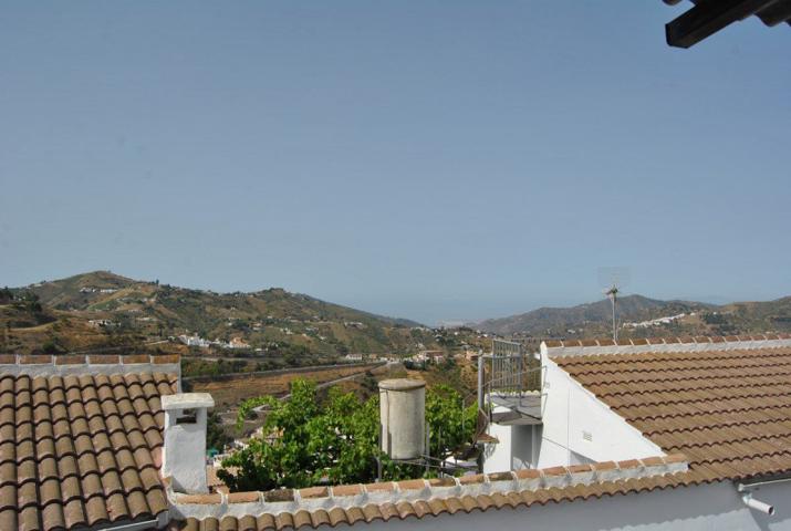 Casas de pueblo en venta en Cómpeta, Competa photo 0