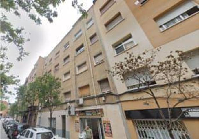 Piso en venta en Badalona, Bufala photo 0