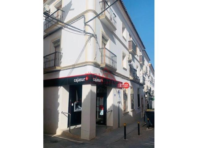 Piso en venta en Castro del Río photo 0