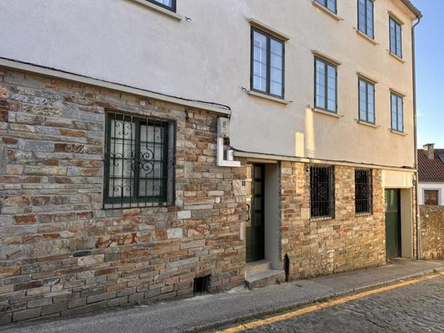 Piso en venta en Santiago de Compostela, Belvis photo 0