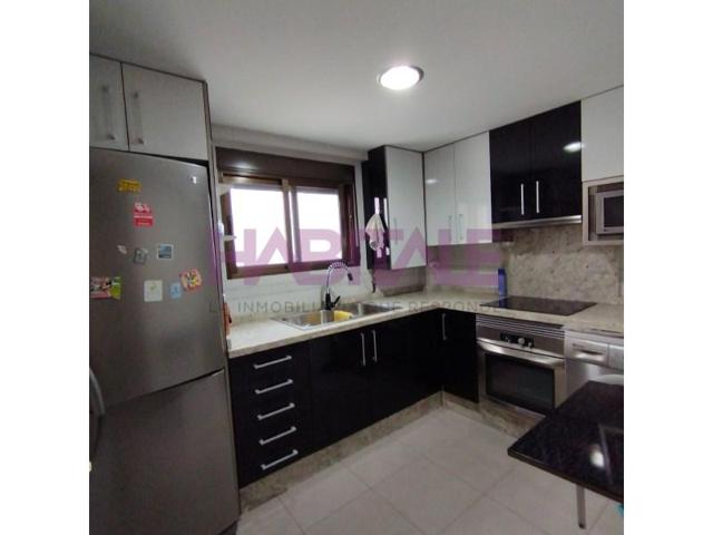 Piso en venta en Mislata photo 0