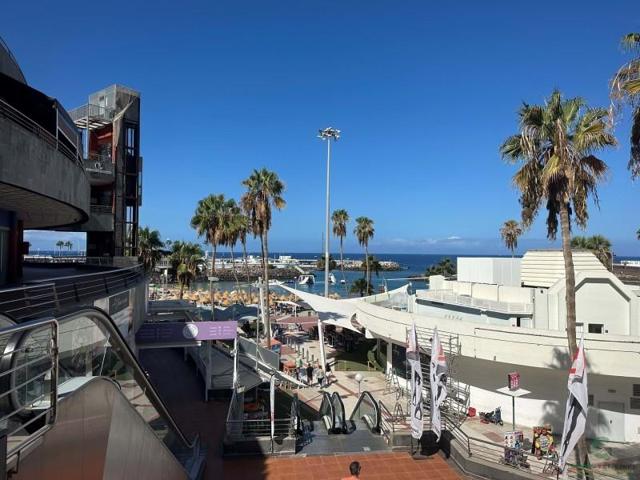 Local comercial en venta en Adeje, Adeje photo 0