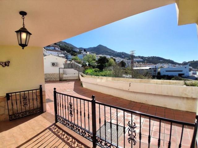 Apartamento en venta en Cómpeta, Competa photo 0