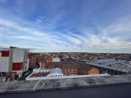 Apartamento en venta en San Andrés del Rabanedo photo 0