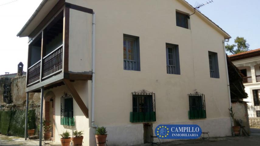 Casa en venta en Llanes, La Borbolla photo 0