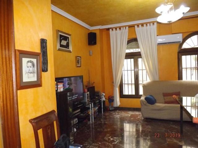 Piso en venta en Jaén photo 0