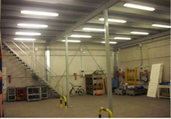 Nave industrial en venta en Sevilla, Polig.Industriales - La Red photo 0
