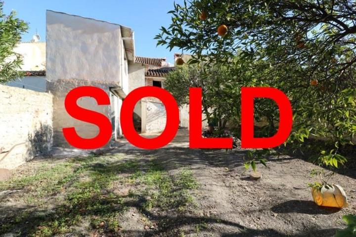 Casa en venta en Piñar, Melegis photo 0