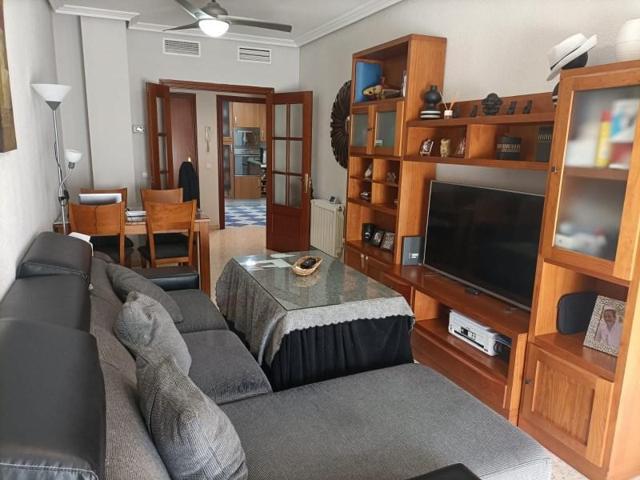 Piso en venta en Badajoz photo 0