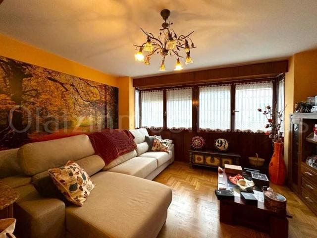 Piso en venta en Balmaseda, Balmaseda photo 0