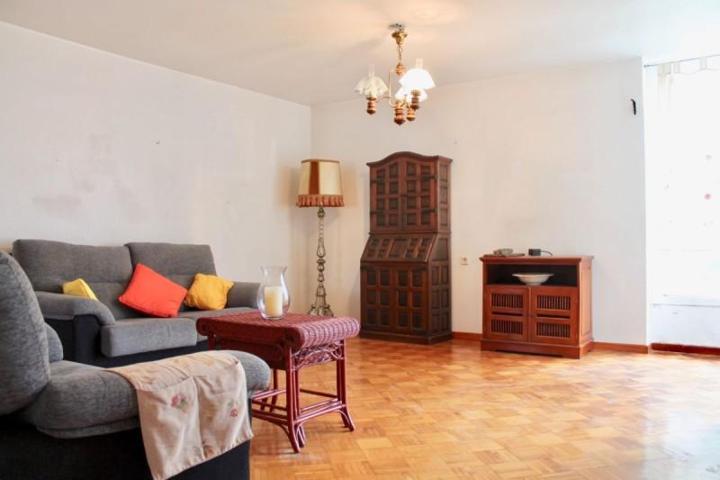 Piso en venta en Cangas, Rodeira photo 0