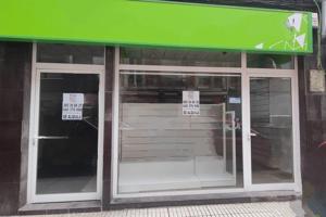 Local comercial en venta en Gijón, Centro - Playa photo 0