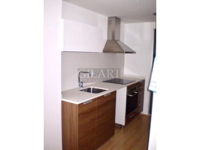 Edificio en venta en Lleida photo 0