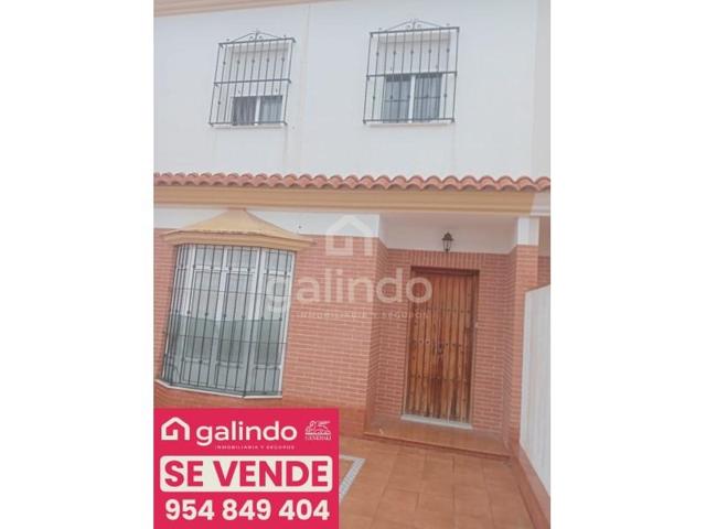 Bungalow en venta en Paradas photo 0