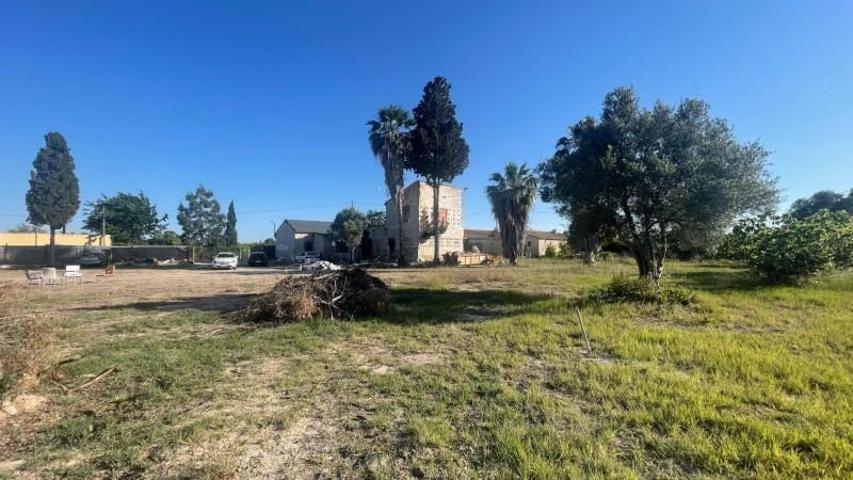 Casa con terreno en venta en Orihuela, Molins photo 0