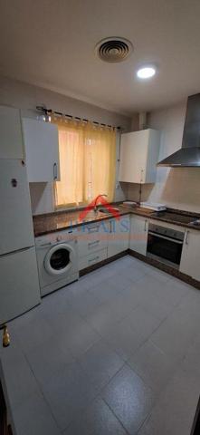 Piso en venta en Utrera, Centro photo 0