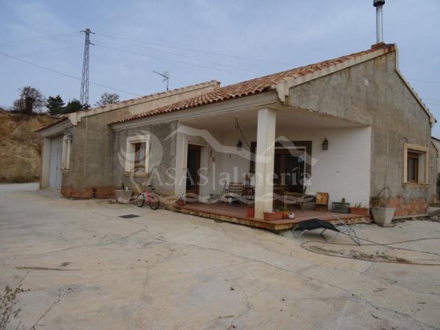 Chalet en venta en Oria, Oria photo 0