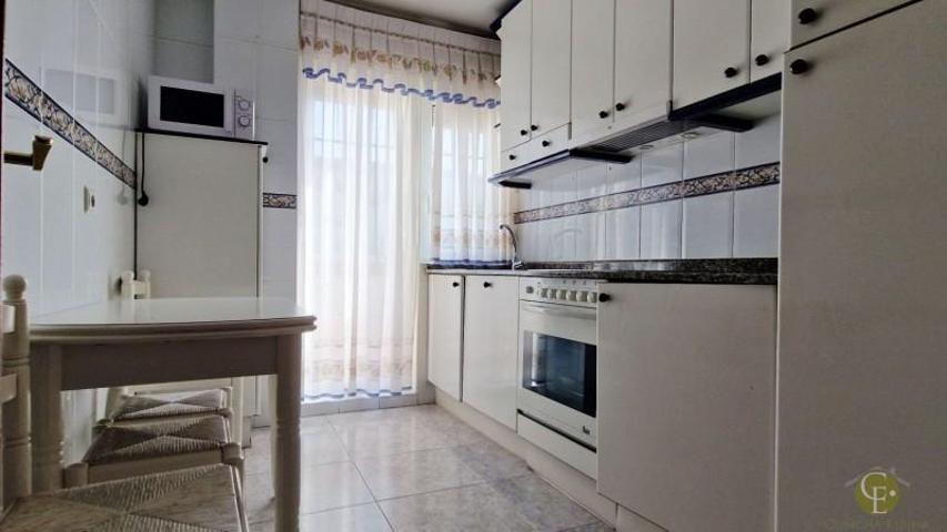 Piso en venta en Torrelavega, Alvarez photo 0