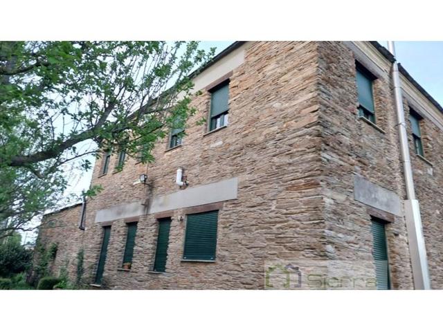 Casa en venta en Sarria photo 0