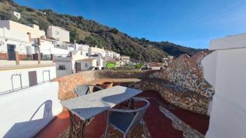 Casas de pueblo en venta en Árchez, Archez photo 0