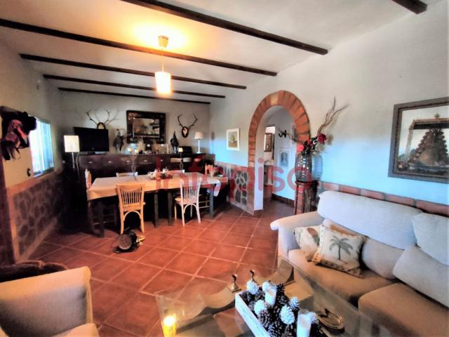 Casa con terreno en venta en Valdepeñas, Banos del Peral photo 0
